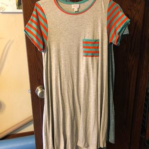 XS Lularoe Carly